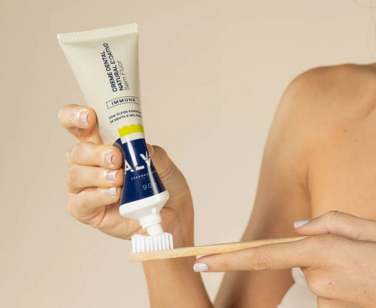 ALVA | Creme Dental Sem Flúor Menta e Melaleuca Vegano (90 Gramas)