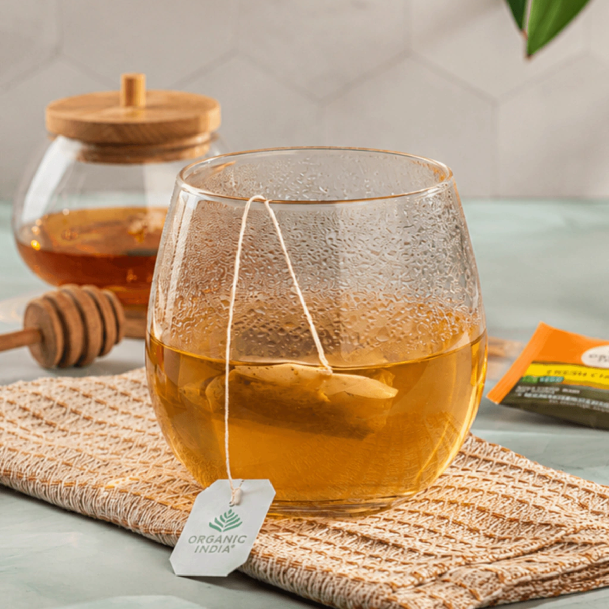 ORGANIC INDIA | Cha Fresh Chamomile (18 Sachês)